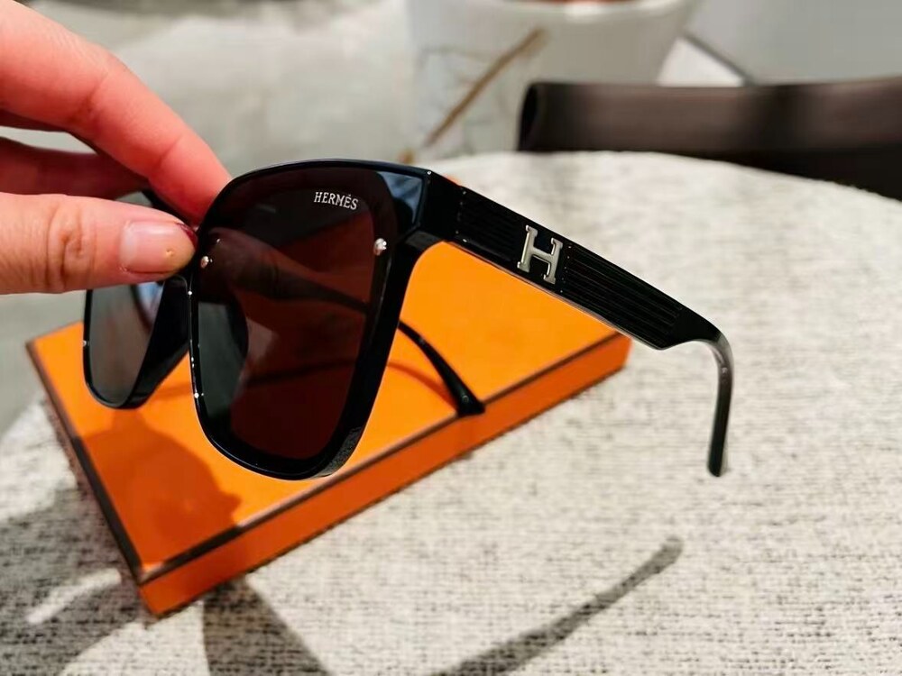 Hermès Signature Minimalist Shades - Picture 4 of 4